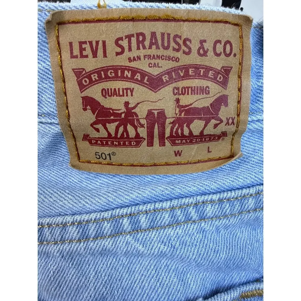 Levi's 501 Light Wash Cutoff Denim Shorts Jorts W28 Distressed Frayed Hem EUC